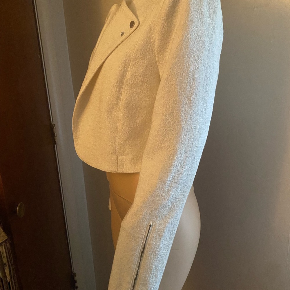 BCBG OFF WHITE BOSS Shirt zipper detail jacket Size Large - Picture 3 of 6